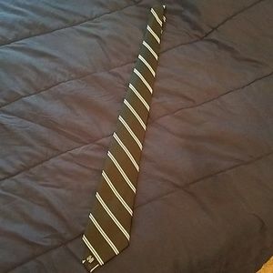Brand New Black and white tie